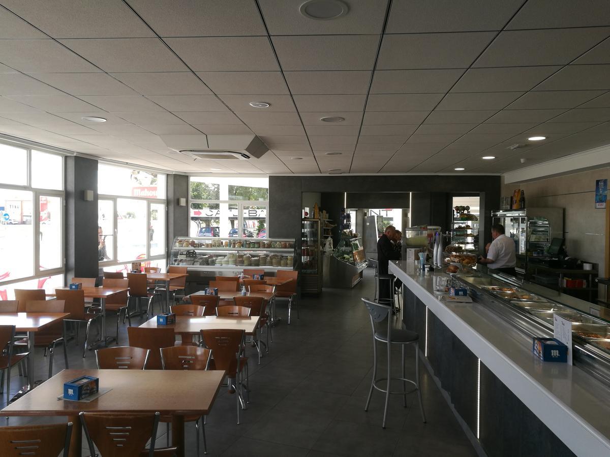 Hostal Los Gabrieles Albacete Ngoại thất bức ảnh