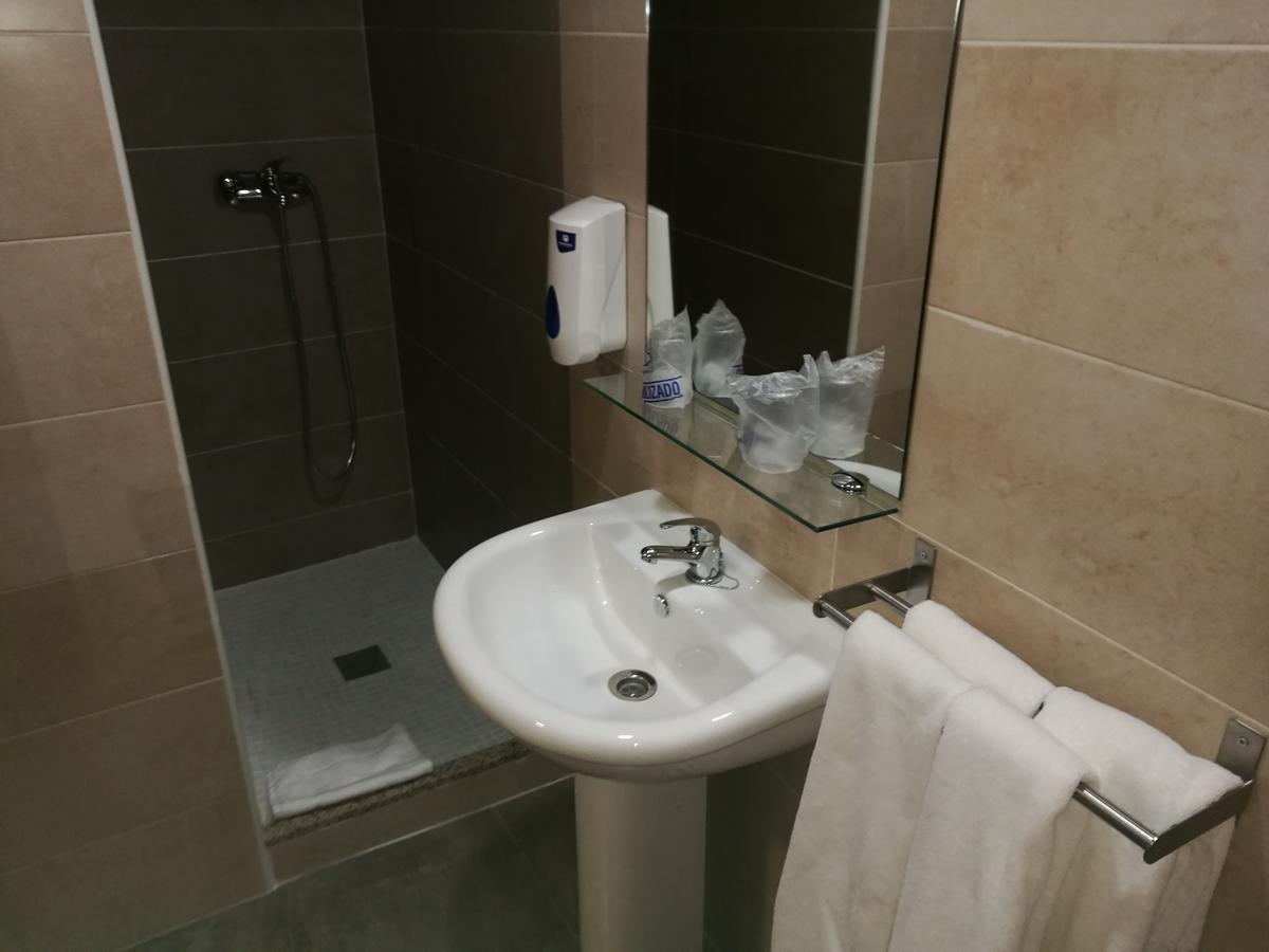 Hostal Los Gabrieles Albacete Ngoại thất bức ảnh