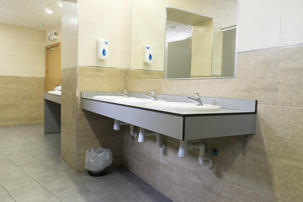 Hostal Los Gabrieles Albacete Ngoại thất bức ảnh