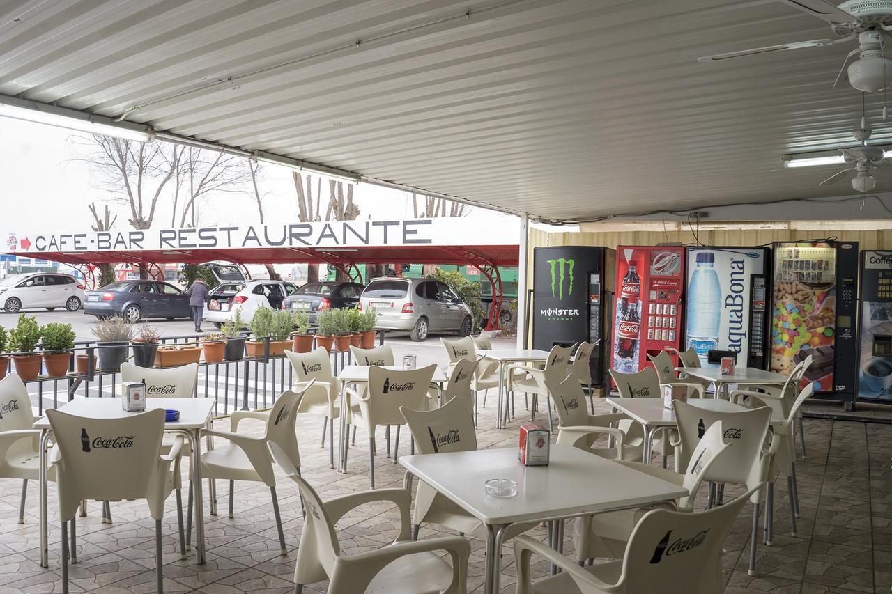 Hostal Los Gabrieles Albacete Ngoại thất bức ảnh